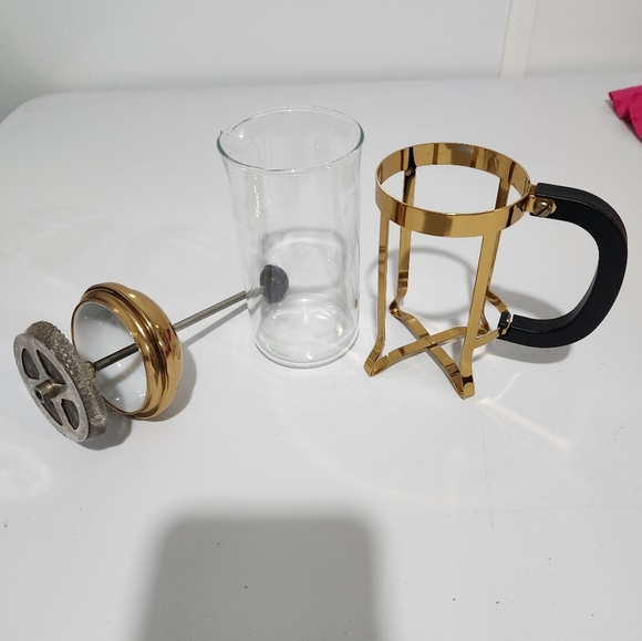 VINTAGE, PYREX Gold and Black French Press Coffee Maker - Picture 5 of 5